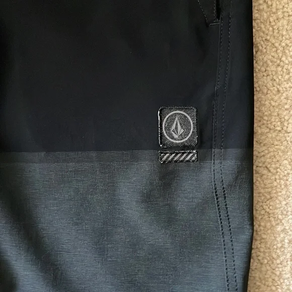 Volcom Stoneys Men’s Swim Trunks. - Picture 13 of 14